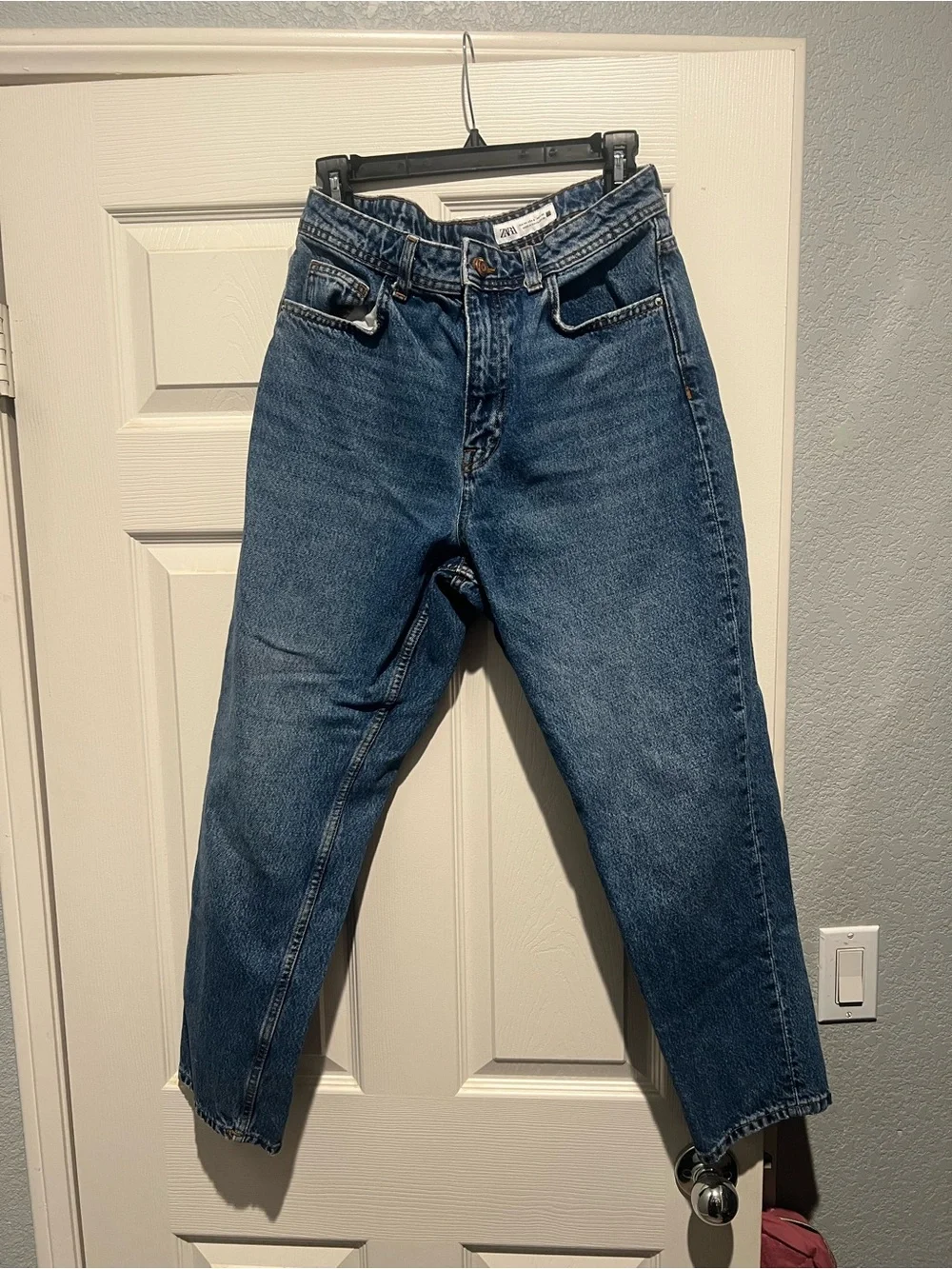 ZARA Jeans in Medium Blue